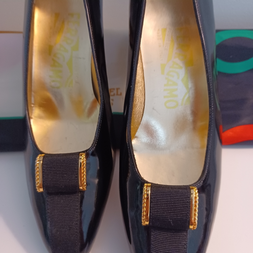 Salvatore Ferragamo shoes - Picture 5 of 9